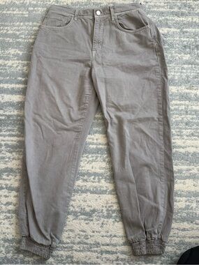 Zara Women's Jogger Jeans in Taupe Gray